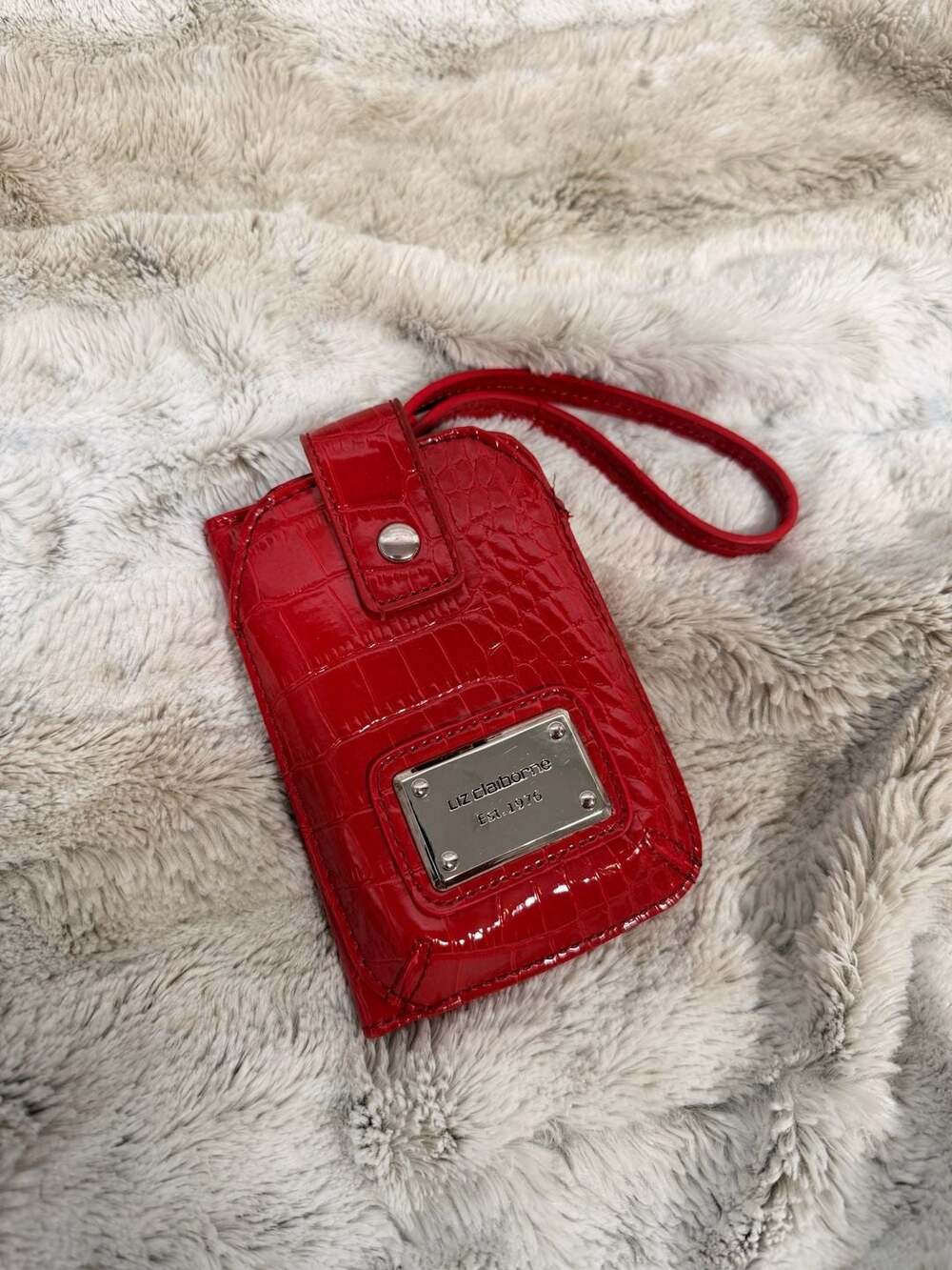 Liz Claiborne Red Croc Embossed Wristlet Wallet ID Card Holder